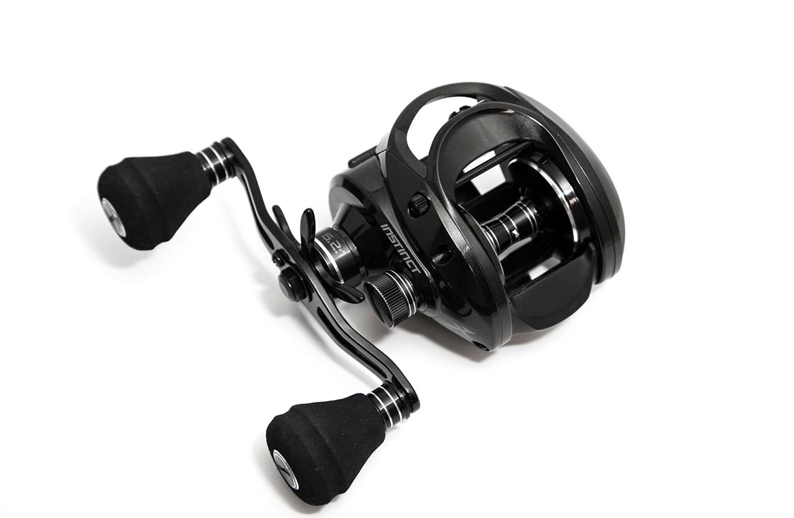 BFT Instinct INSX7 Baitcastrolle (Linkshand) / Baitcasting reel (left- –  Ueberfishing