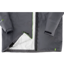 Laden Sie das Bild in den Galerie-Viewer, Champion Jacket / Jacke by NRS